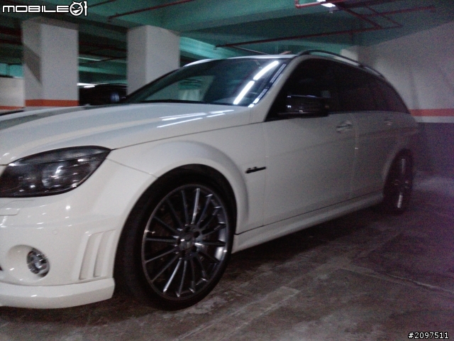 鄰居的C63T AMG