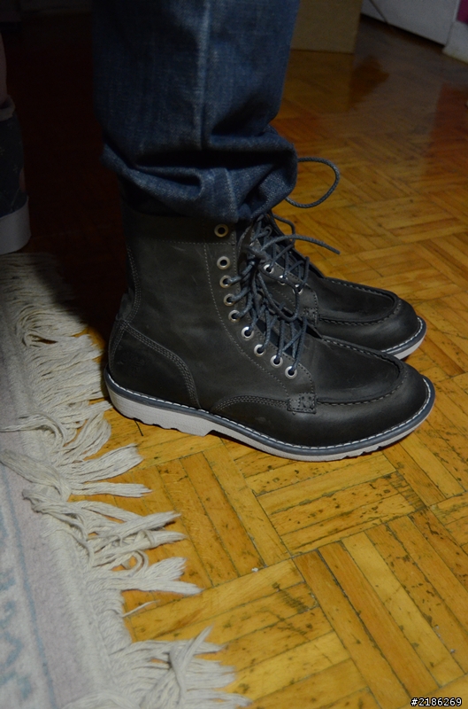 第一對的Timberland...為何要年初一才送來啊...