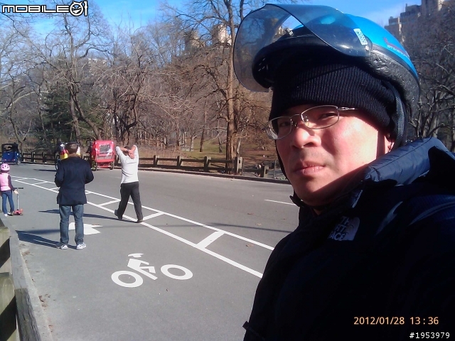 回紐約過年騎車(2)......寒冷中前進.....中央公園(central park)之美!