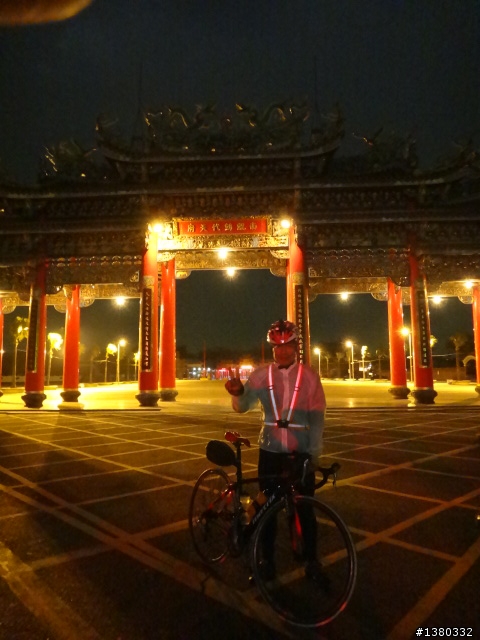 極限挑戰之認證首發團" 富貴角燈塔至鵝鑾鼻燈塔一日雙塔 "全記錄