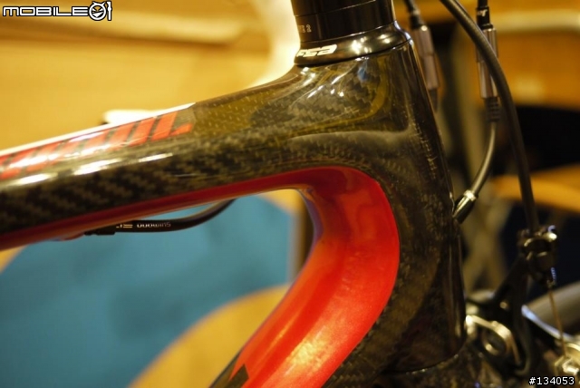 [開箱] 2012 Giant Avail Advanced 女性公路車開箱