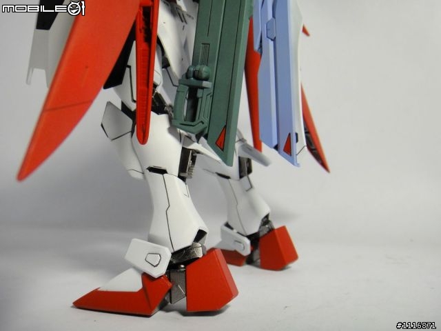 【作品分享】MG 命運鋼彈black異色版