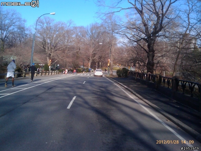 回紐約過年騎車(2)......寒冷中前進.....中央公園(central park)之美!