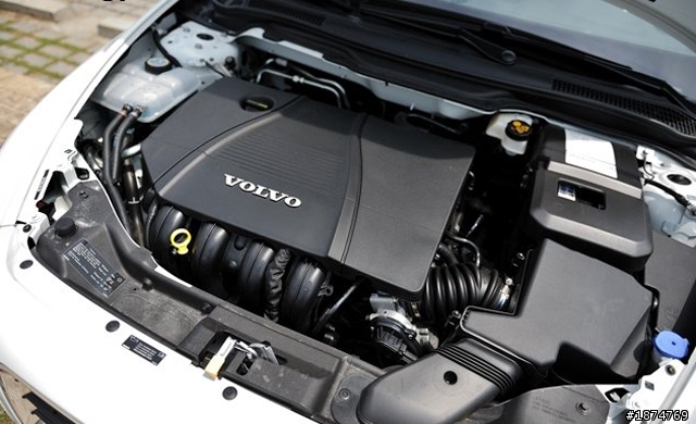 原來Focus和Volvo S40引擎是同一顆