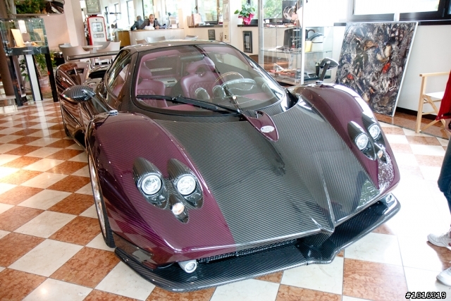 Pagani Zonda R & Zonda F
