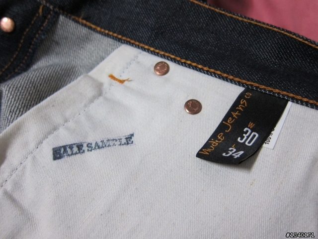 [特別記念版] Nudie Grim Tim Open Dry Selvedge 白赤耳