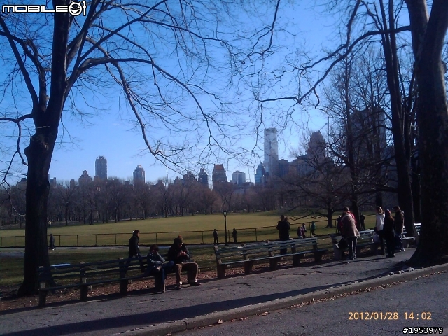 回紐約過年騎車(2)......寒冷中前進.....中央公園(central park)之美!