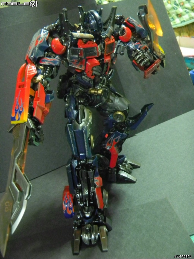 [1/24號更新照片]變型金剛III的經典角色-柯博文   OPTIMUS PRIME