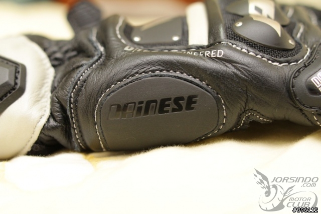 (分享)手套系列之四 Dainese Guanto 4-stroke手套