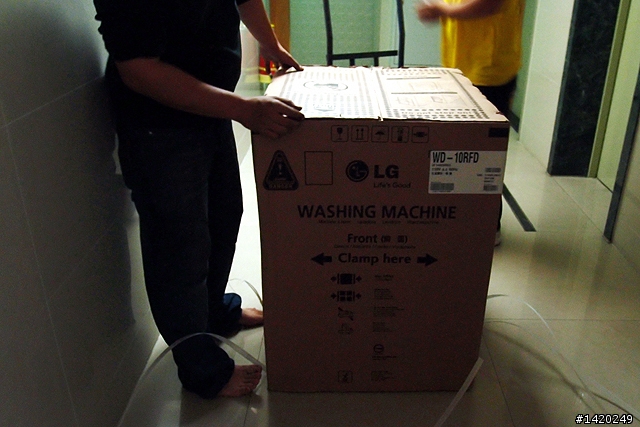 雨天也可以放心洗衣服！LG WD-10RFD變頻洗脫烘滾筒洗衣機極簡分享