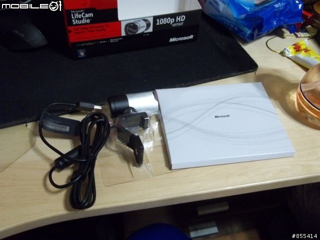 [開箱]佛心微軟換給我的好物，微軟最高級1080p Webcam－Microsoft LifeCam Studio