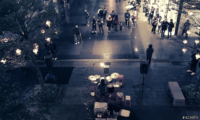 手機夜拍.. Htc HD2 @ 信義