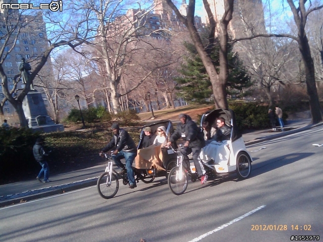 回紐約過年騎車(2)......寒冷中前進.....中央公園(central park)之美!