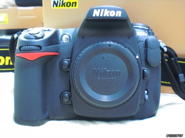 [開箱]18歲還很久之人生第一台單眼D300s+TAMRON 17-50 VC+SB-910