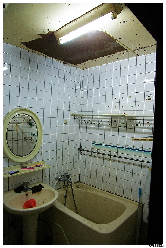 [開箱]30年老屋翻新，黑白簡約風-圖多(2012.01.30更新)
