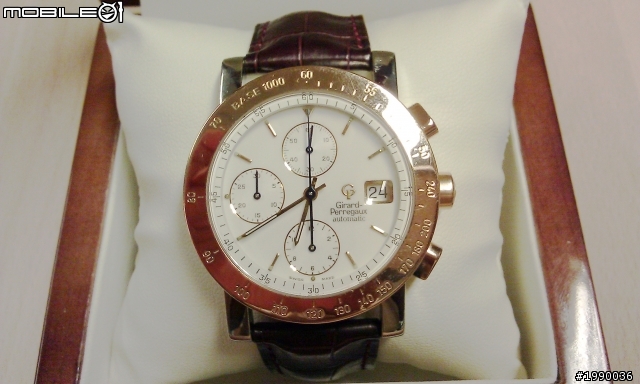 芝柏 Girard-Perregaux 乾淨俐落的 GP7000