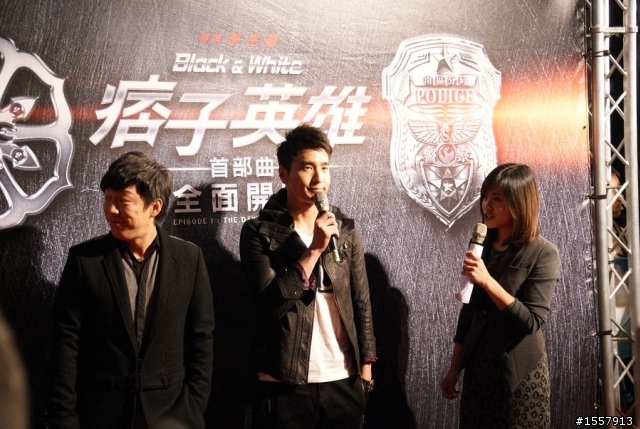 【SUV特技表演 圖多多!】參加痞子英雄首映會，看到趙又廷的英雄車！