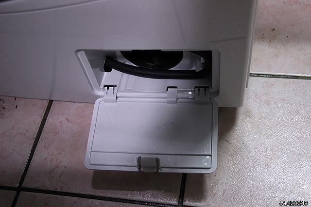 雨天也可以放心洗衣服！LG WD-10RFD變頻洗脫烘滾筒洗衣機極簡分享