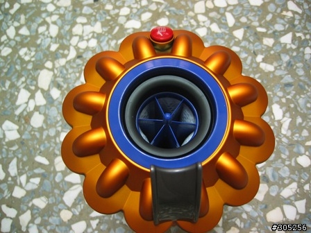 [試用心得] Dyson DC36吸塵器試用心得(圖多已補完)