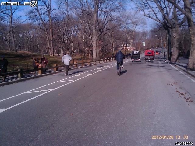 回紐約過年騎車(2)......寒冷中前進.....中央公園(central park)之美!