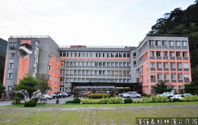 [景點] 杉林溪森林生態渡假園區 - 松瀧岩瀑布