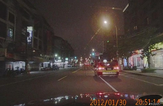 737W夜間拍攝畫面問題