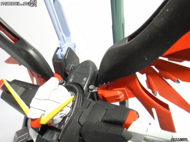 【作品分享】MG 命運鋼彈black異色版
