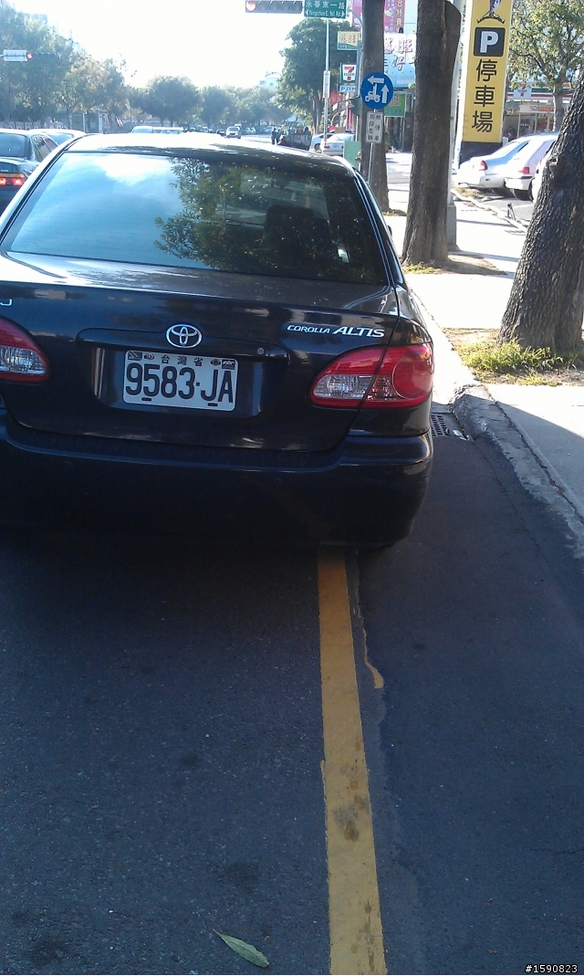 難怪外國人說 台灣停車場只能停2台車