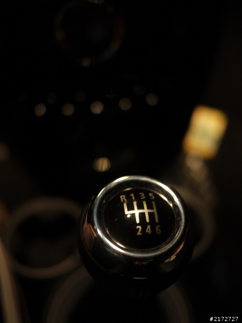 朋友家發現2012 Model 全台唯一總代理6MT MINI