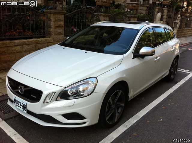 [賞車文]年前試車之VOLVO V60 T5 R DESIGN真的好迷人!!!