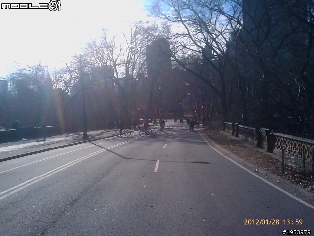 回紐約過年騎車(2)......寒冷中前進.....中央公園(central park)之美!