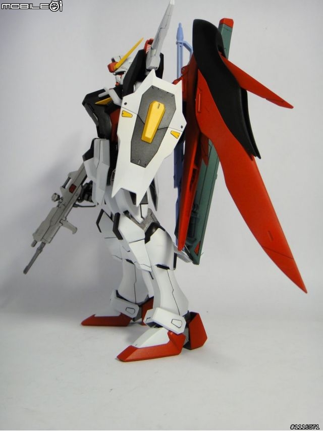 【作品分享】MG 命運鋼彈black異色版