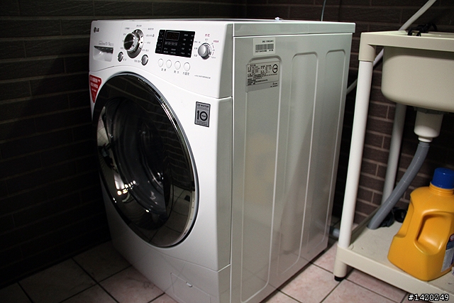 雨天也可以放心洗衣服！LG WD-10RFD變頻洗脫烘滾筒洗衣機極簡分享