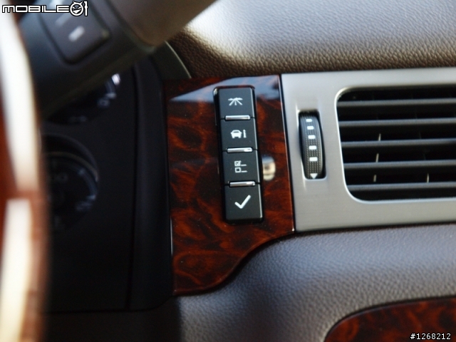 [開箱] GMC Yukon XL Denali 2012型 開箱