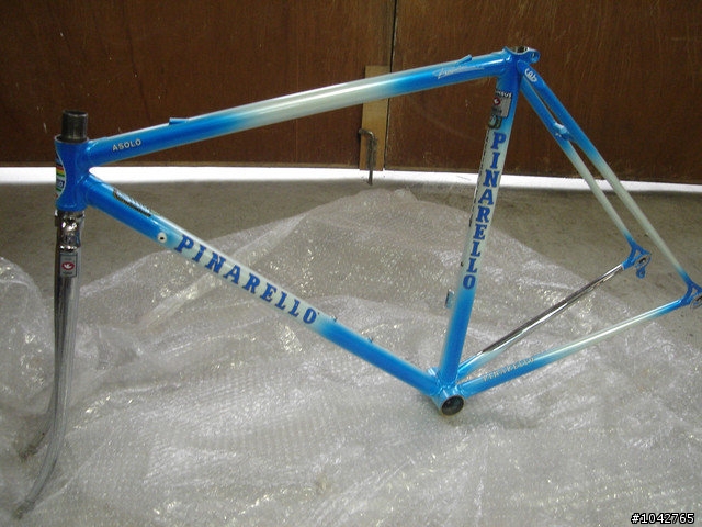 請問一下這支車架值得入手嗎??(pinarello)
