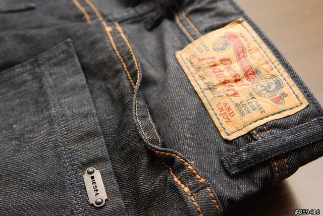 (開箱分享)ASOS首購Diesel牛仔褲Diesel Koolter 881H Tapered Carrot Jeans與Diesel Braddom 88Z Straight Jeans