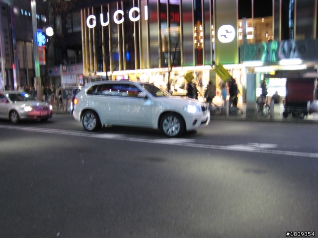 六本木的BMW