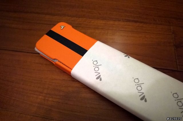 來自布宜諾斯艾利斯頂級皮套 - Vaja iVolution Top SP for iPhone 4/4S