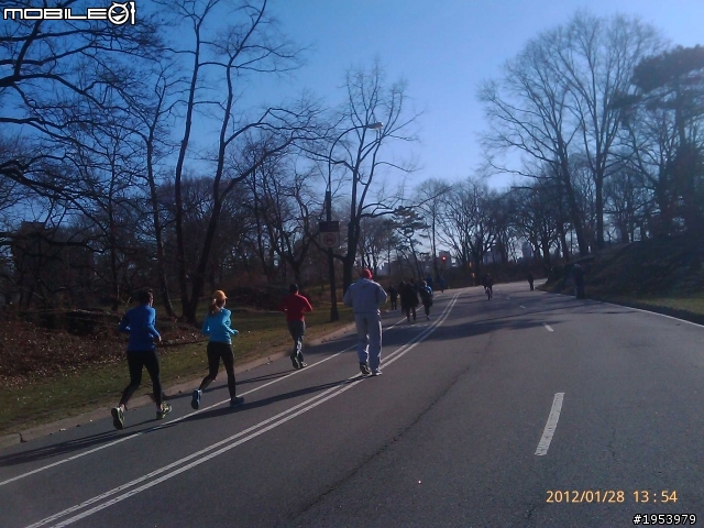 回紐約過年騎車(2)......寒冷中前進.....中央公園(central park)之美!