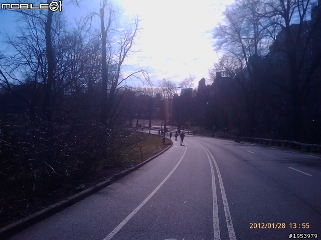 回紐約過年騎車(2)......寒冷中前進.....中央公園(central park)之美!