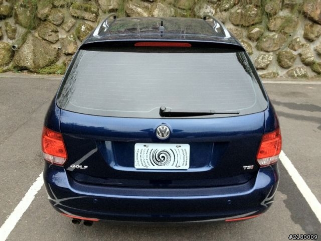 人生第一台進口車Golf Variant (珍珠藍) 簡簡單單之開箱分享~