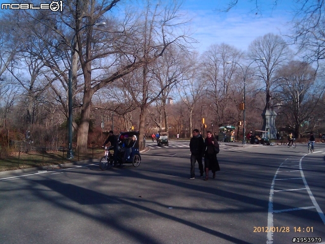 回紐約過年騎車(2)......寒冷中前進.....中央公園(central park)之美!
