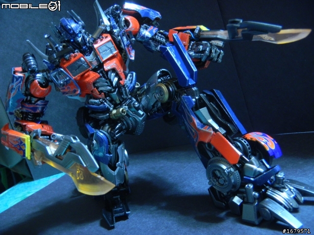 [1/24號更新照片]變型金剛III的經典角色-柯博文   OPTIMUS PRIME
