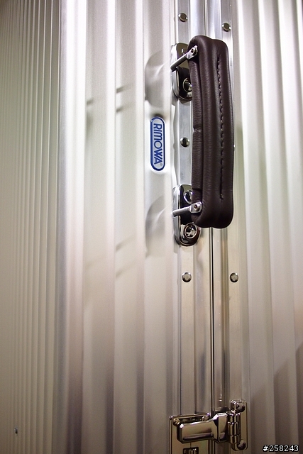 【西西分享】RIMOWA x MMJ全球唯一聯名旅行箱976.70 ClassicFlight