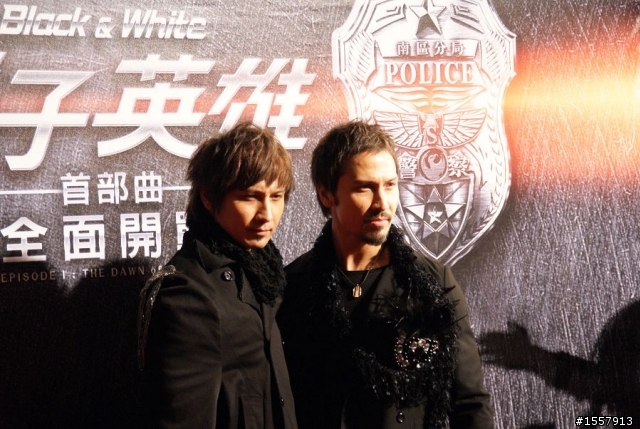 【SUV特技表演 圖多多!】參加痞子英雄首映會，看到趙又廷的英雄車！