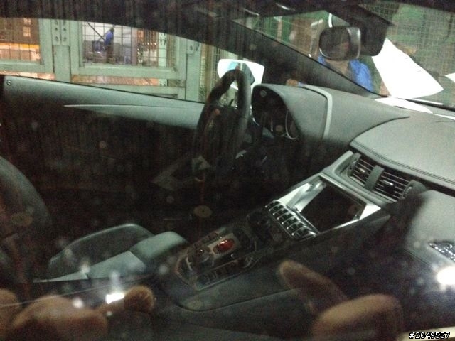 新車到空運來台的…