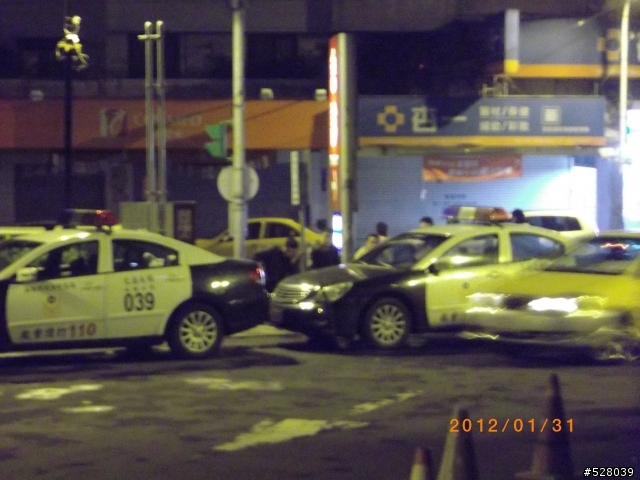 夜間的亞東醫院