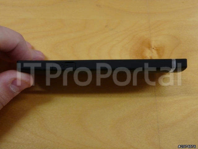 [情報]Sony Ericsson LT26i ‘Nozomi’ 正面和側面最新實機照 & BENCHMARK跑分