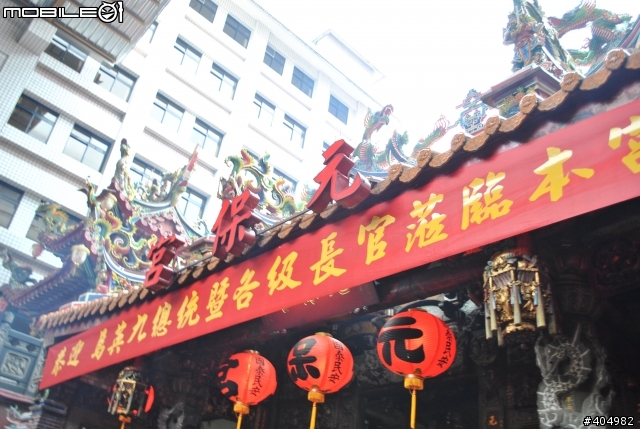 想請教一下各位 尼康 nikon D3000 的問題～