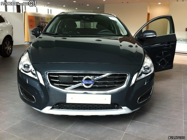 [賞車文]年前試車之VOLVO V60 T5 R DESIGN真的好迷人!!!